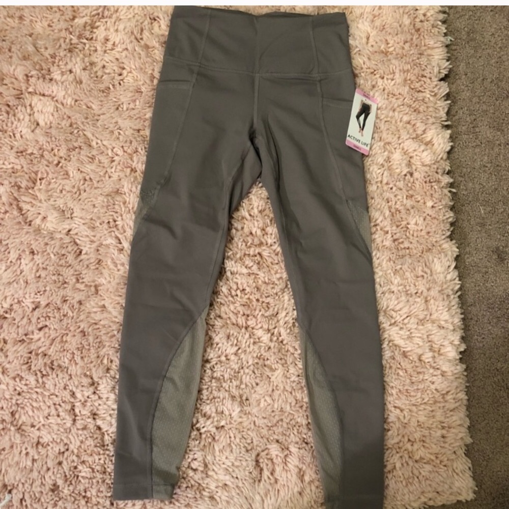Active life Leggings NWT size small